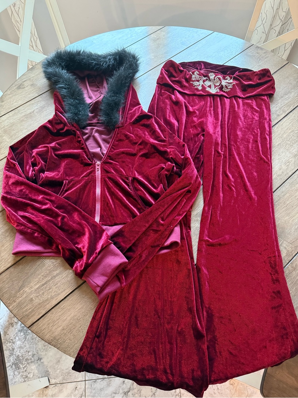 Romwe Velvet Tracksuit